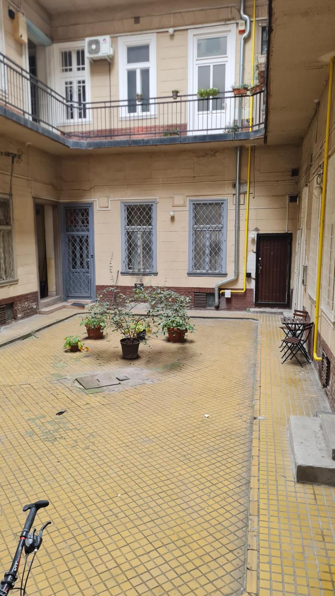 Maxim Apartman Budapeste Exterior foto